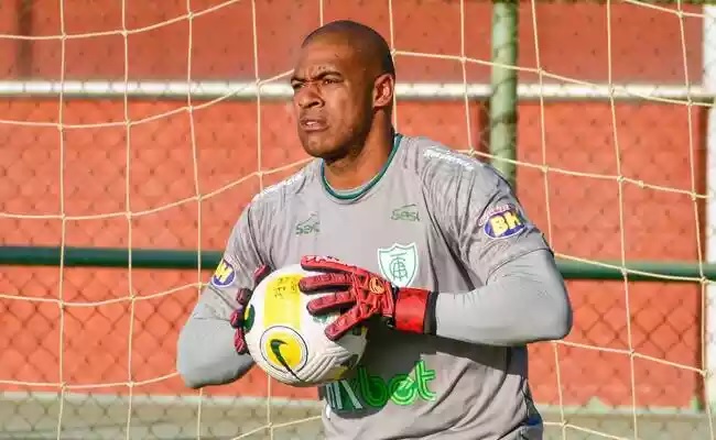 João Zebral/América