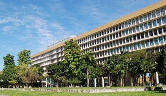 Entenda porque a UFRJ pode fechar Entenda porque a UFRJ pode fechar
