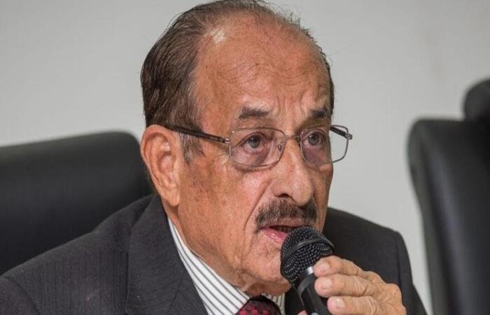 'Morra quem morrer', diz prefeito de Itabuna ao anunciar reabertura da cidade 'Morra quem morrer', diz prefeito de Itabuna ao anunciar reabertura da cidade